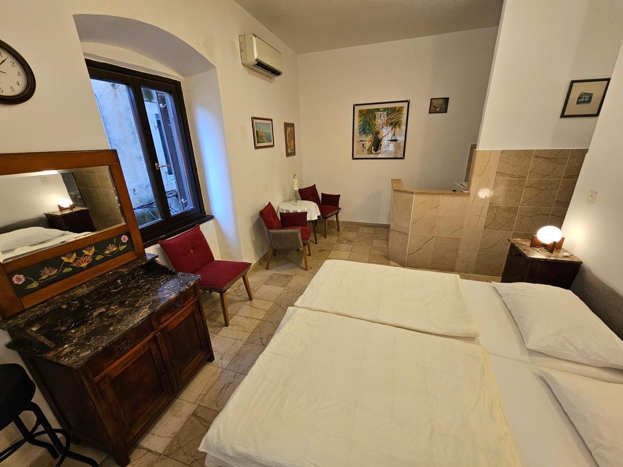Center Room D16 In The Ancient Roman Palace Split Kültér fotó